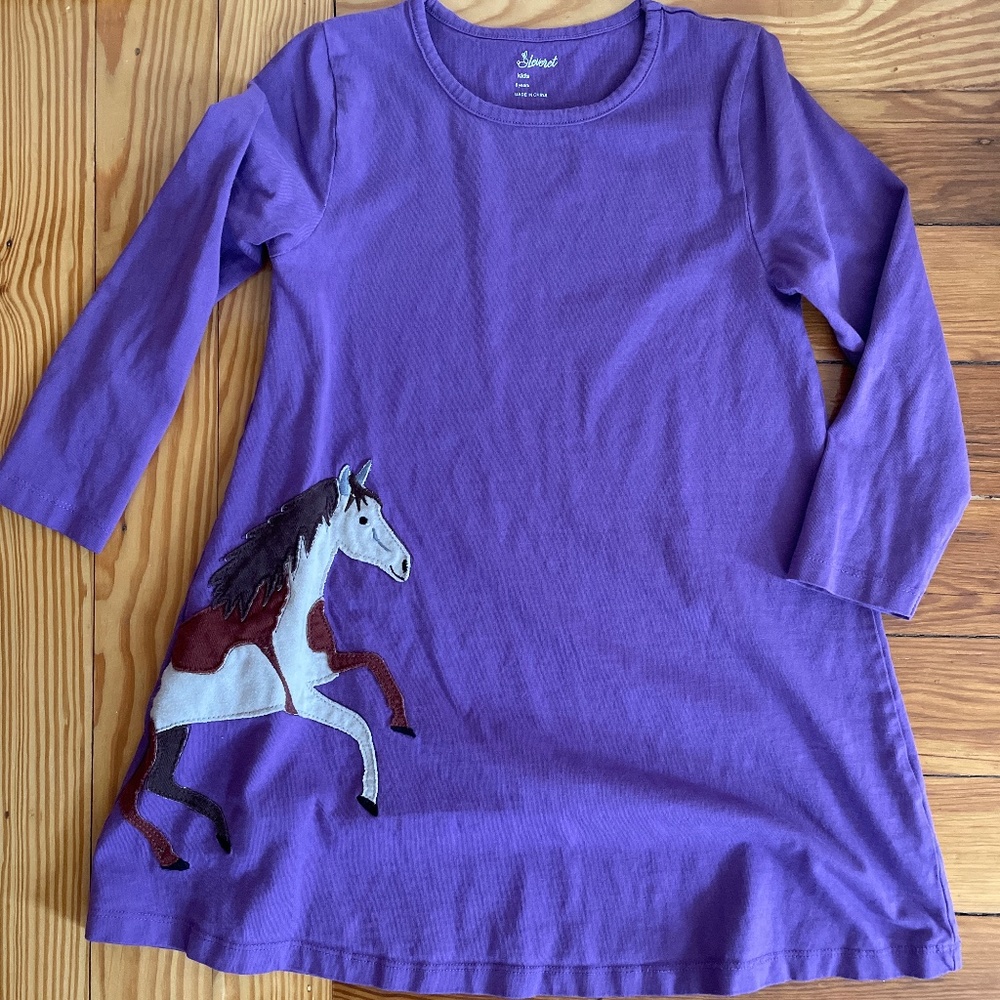 Horse appliqué dress